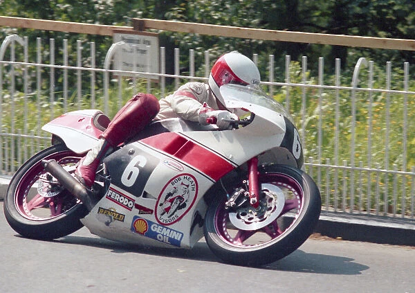 Bob Heath (Yamaha) 1988 Junior TT