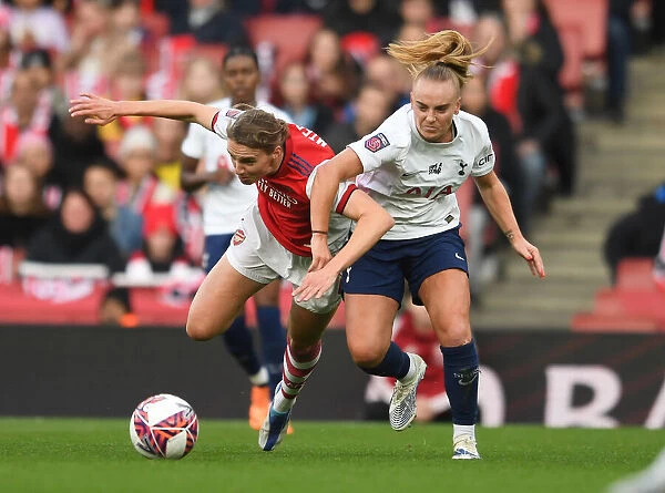 Arsenal's Vivianne Miedema Fouled in FA WSL Clash Against Tottenham