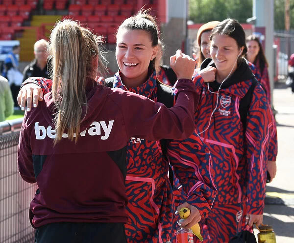 Steph Catley of Arsenal Prepares for West Ham United Women Clash in FA WSL (2021-22)