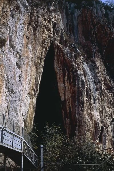 Italy, Liguria, Grimaldi, frazione of Ventimiglia, Imperia, Balzi Rossi, entrance to cave of Caviglione