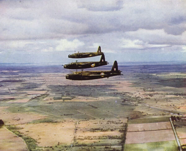 British Vickers Wellington bombers setting off on a daylight bombing raid on Germany, World War II (photo)