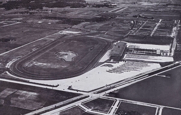 Chicago: Arlington Race Track from the Air (b  /  w photo)