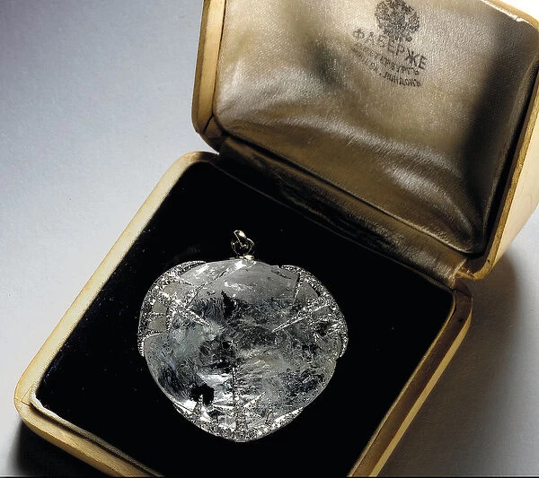 Ice pendant, 1913 (platinum, rock crystal & diamonds)