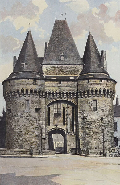 La Ferte-Bernard, Porte de ville, cote de l entree (Hotel de Ville) (colour photo)
