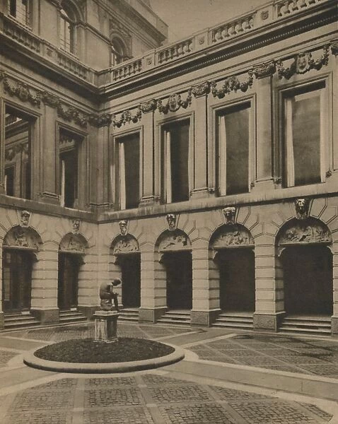 Courtyard of the Drapers Hall in Throgmorton Street, c1935. Creator: Joel