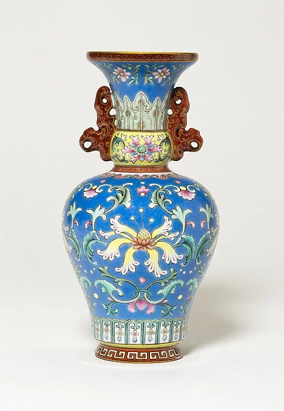 Vase with Two Tiger-Shaped Handles, Qing dynasty, Qianlong reign mark and period