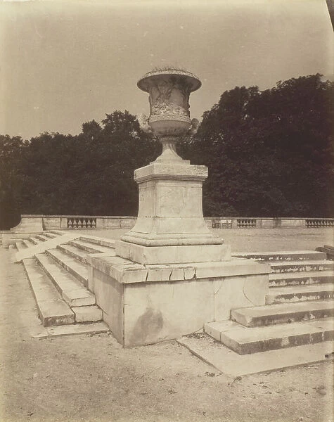 Versailles, Le Parc, 1905. Creator: Eugene Atget