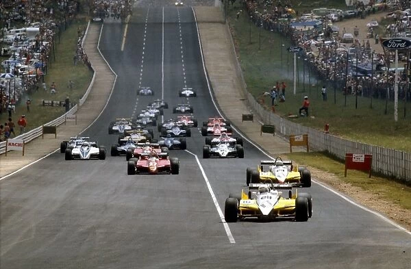 1982 South African Grand Prix: Rene Arnoux and teammate Alain Prost lead the rest of the field at the start