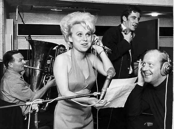 Barbara Windsor Actress Carry On Films singing 'Don t Dig Twiggy'