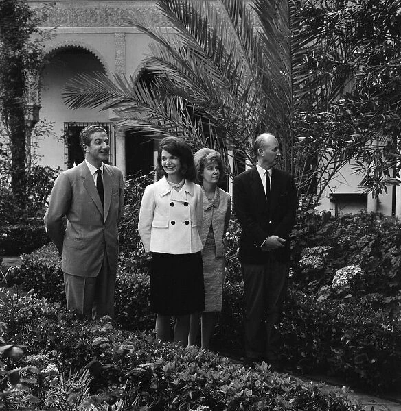 Luis Martinez de Irujo, Jacqueline Kennedy, the Duchess of Alba and an unidentified man