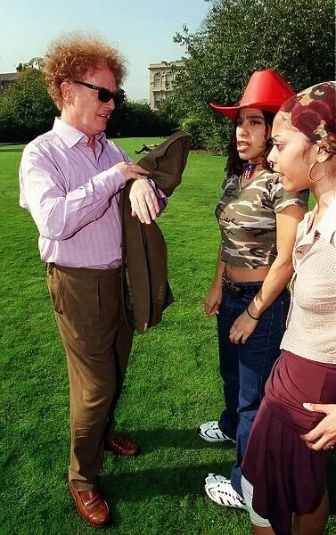 Malcolm McLaren of the Sex Pistols fame September 1998 in Glasgow to promote The Buffalo