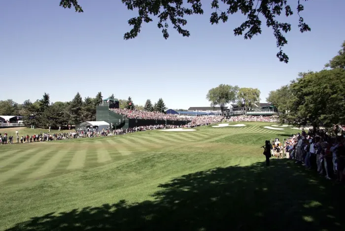 Framed Print : 18th Green