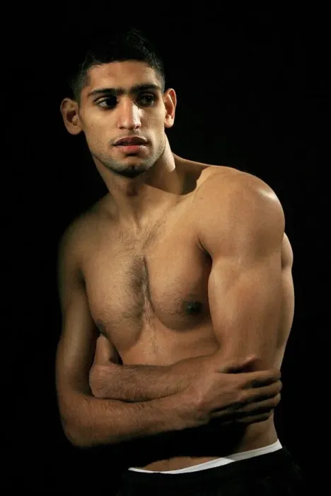 Framed Print : Amir Khan Lightweight Boxer Date: 07 December 2007 Framed Print : Amir Khan Lightweight Boxer Date: 07 December 2007