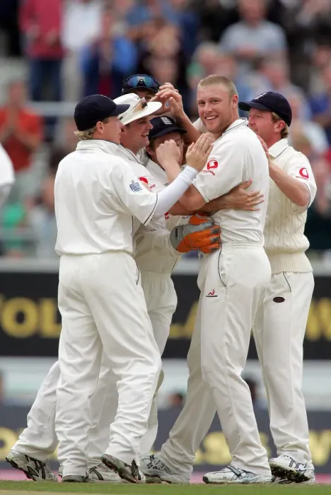 Framed Print : Andrew Flintoff & Team Celebrate