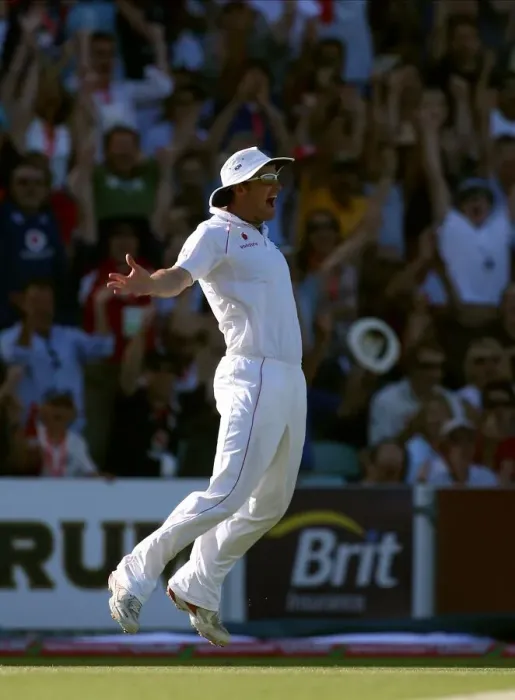 Framed Print : Andrew Strauss Celebrates Catching Haddin Framed Print : Andrew Strauss Celebrates Catching Haddin