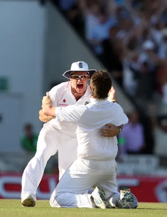 Framed Print : Andrew Strauss & Graeme Swann Framed Print : Andrew Strauss & Graeme Swann
