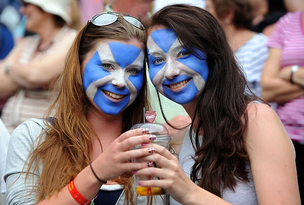 Andy Murray Fans With Painted Faces & Nails