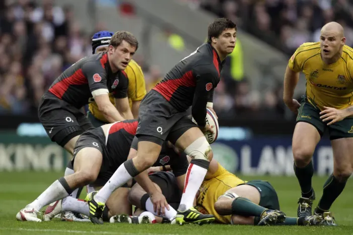 Framed Print : Ben Youngs Looks For Support Framed Print : Ben Youngs Looks For Support