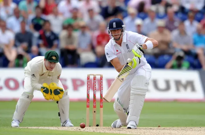 Framed Print : Brad Haddin & Kevin Pietersen Framed Print : Brad Haddin & Kevin Pietersen