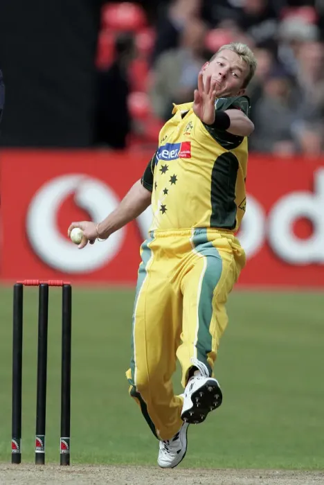 Framed Print : Brett Lee Australia Leicestershire V Australia Grace Road, Leicester 11 June 2005 Date