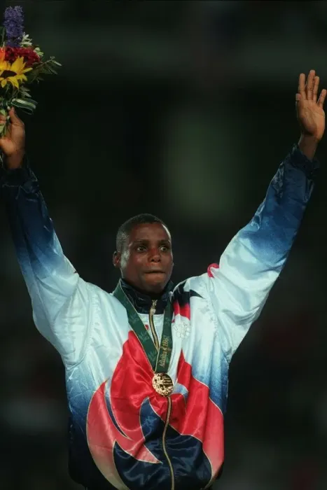 Framed Print : Carl Lewis Framed Print : Carl Lewis