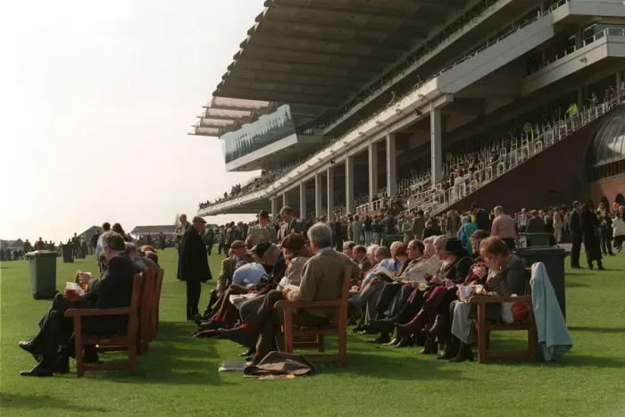 Framed Print : Cheltenham Racecourse Framed Print : Cheltenham Racecourse