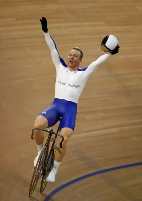 Framed Print : Chris Hoy Great Britain Mens Sprint Final Olympic Stadium Framed Print : Chris Hoy Great Britain Mens Sprint Final Olympic Stadium