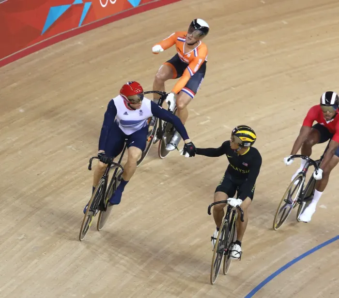Framed Print : Chris Hoy & Azizulhasni Awang