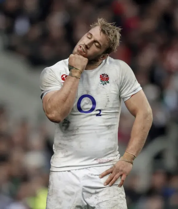 Framed Print : Chris Robshaw Chins Himself