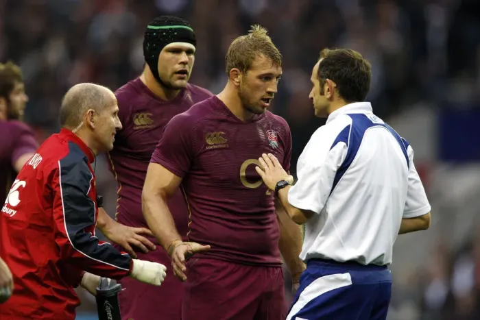 Framed Print : Chris Robshaw & Referee Romain Poite