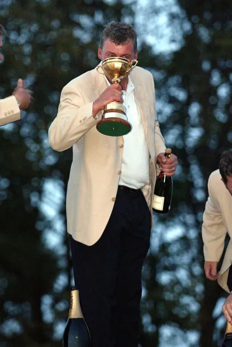 Framed Print : Darren Clarke Drinks Champagne Framed Print : Darren Clarke Drinks Champagne