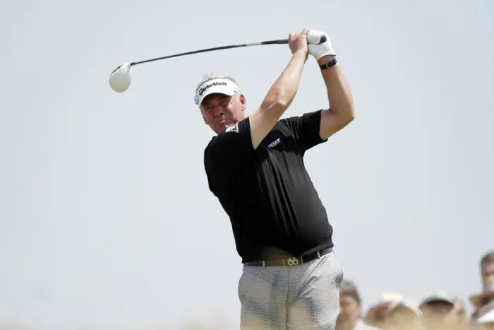 Framed Print : Darren Clarke Drives On 18th Framed Print : Darren Clarke Drives On 18th