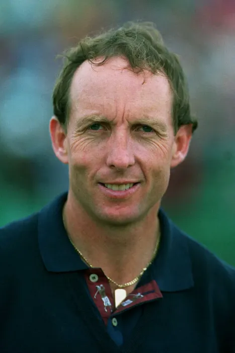 Framed Print : David Leadbetter Framed Print : David Leadbetter