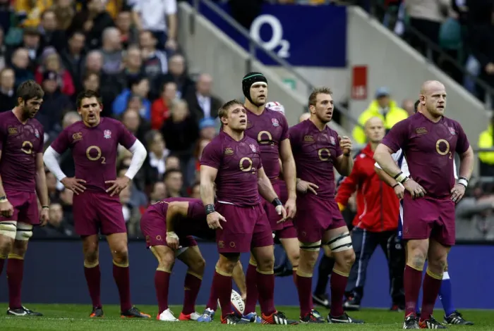 Framed Print : Dejected England Players Framed Print : Dejected England Players
