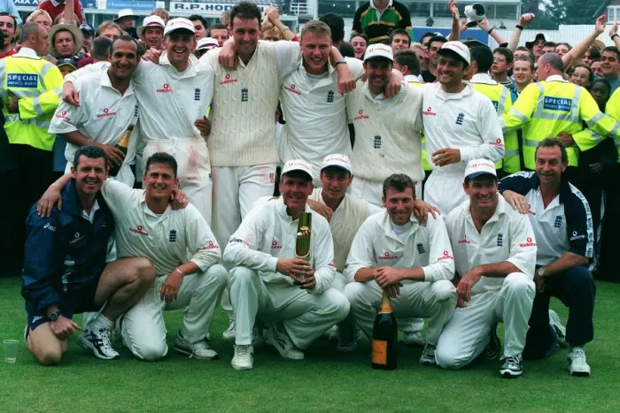 Framed Print : England Team Celebrate Win Framed Print : England Team Celebrate Win