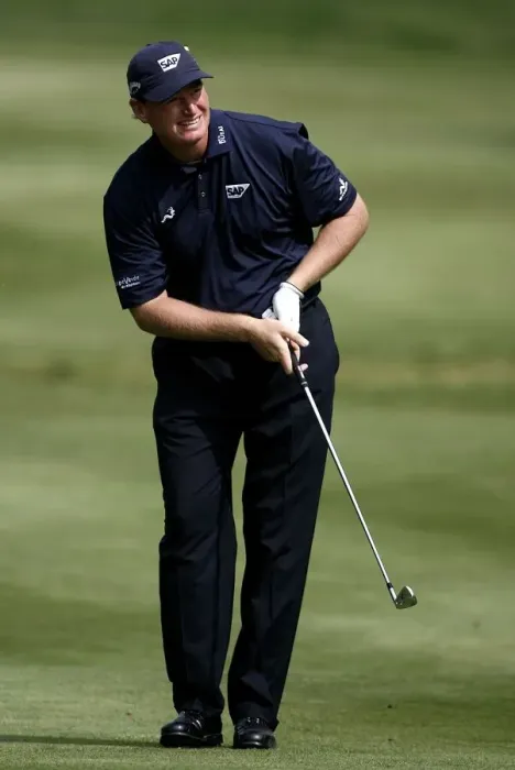 Framed Print : Ernie Els On The The Par 5 12th Framed Print : Ernie Els On The The Par 5 12th