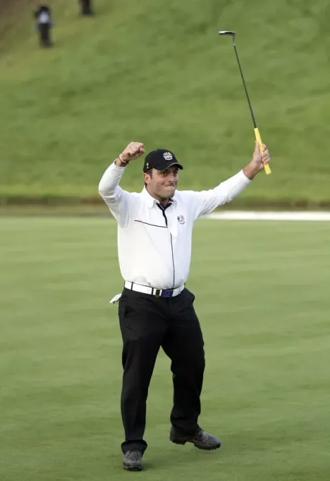 Framed Print : Francesco Molinari Sinks Birdie Put On 18th Framed Print : Francesco Molinari Sinks Birdie Put On 18th
