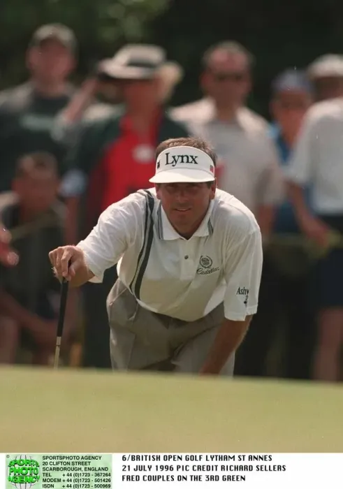 Framed Print : Fred Couples Lines Up Putt