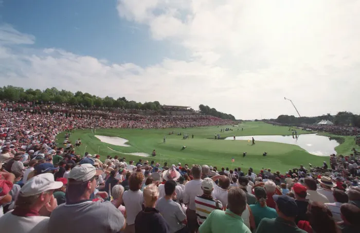 Framed Print : Golf Fans On 17th Hole Framed Print : Golf Fans On 17th Hole