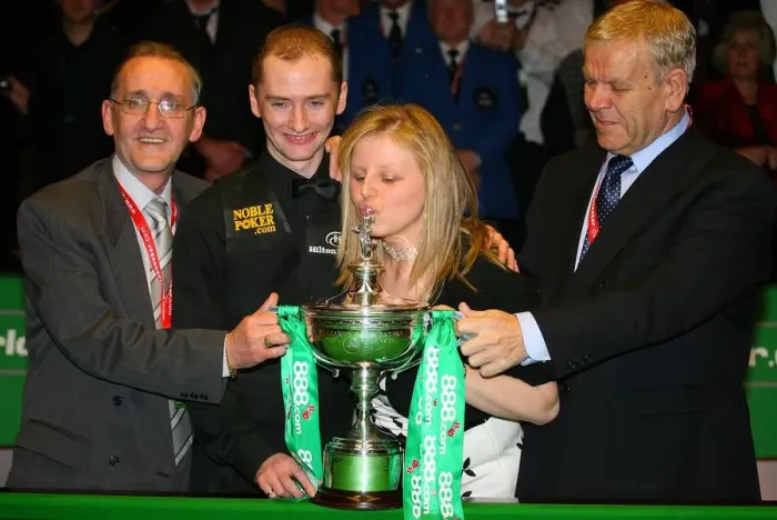Framed Print : Graeme Dott With Dad, Elaine & Sponsor