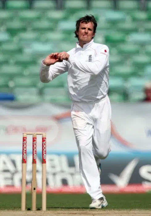 Framed Print : Graeme Swann Framed Print : Graeme Swann