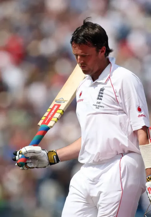 Framed Print : Graeme Swann Walks Off The Field Framed Print : Graeme Swann Walks Off The Field
