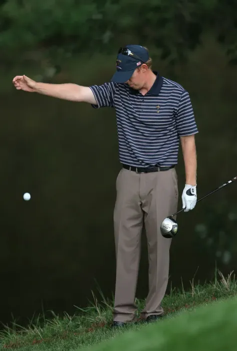Framed Print : Hunter Mahan Takes A Drop Framed Print : Hunter Mahan Takes A Drop