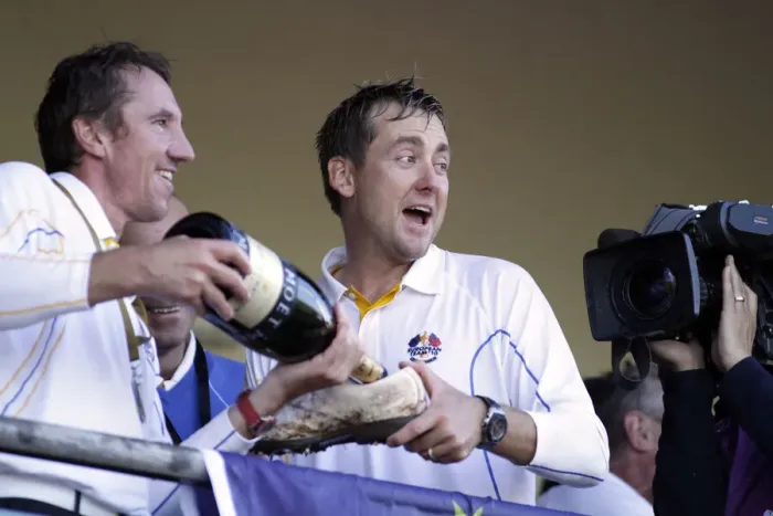 Framed Print : Ian Poulter Fills Shoe With Champagne Framed Print : Ian Poulter Fills Shoe With Champagne