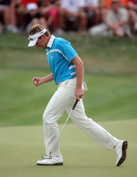 Framed Print : Ian Poulter Sinks Birdie On 17th