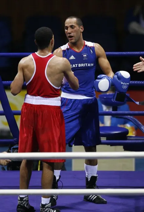 Framed Print : James Degale V Darren Sutherland