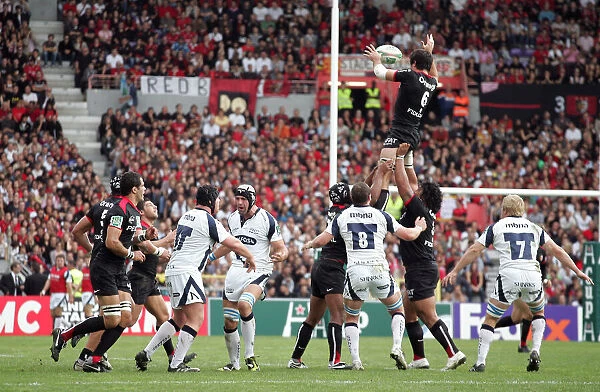Jean Bouilhou Collects Line Out