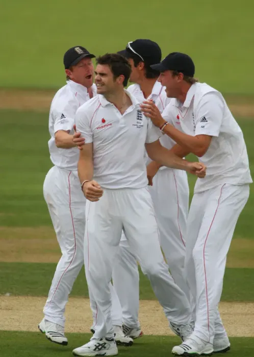 Framed Print : Jimmy Anderson Celebrates Framed Print : Jimmy Anderson Celebrates