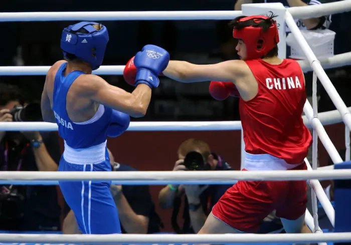 Framed Print : Jinzi Li V Nadezda Torlopova