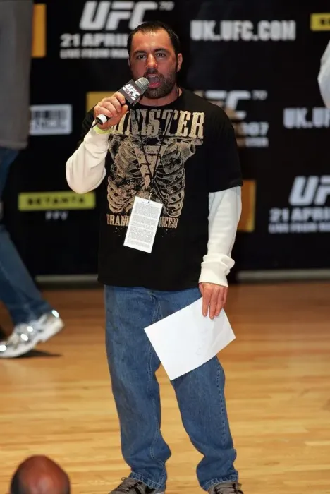 Framed Print : Joe Rogan Ufc Ringside Commentator Ufc 70 Weigh-In Manchester Framed Print : Joe Rogan Ufc Ringside Commentator Ufc 70 Weigh-In Manchester